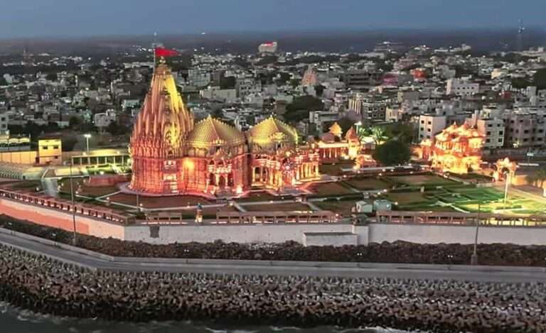 How-to-Reach-Somnath-Temple